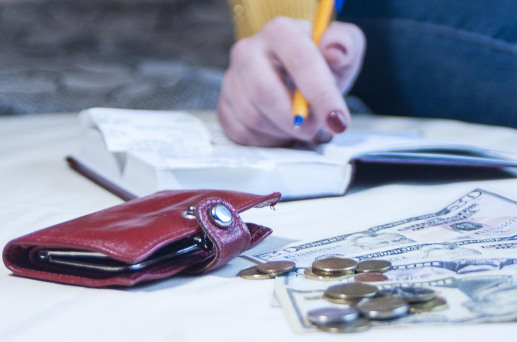 Trik Pencatatan Kasbon Karyawan Agar Tepat dan Akurat - OttoPay